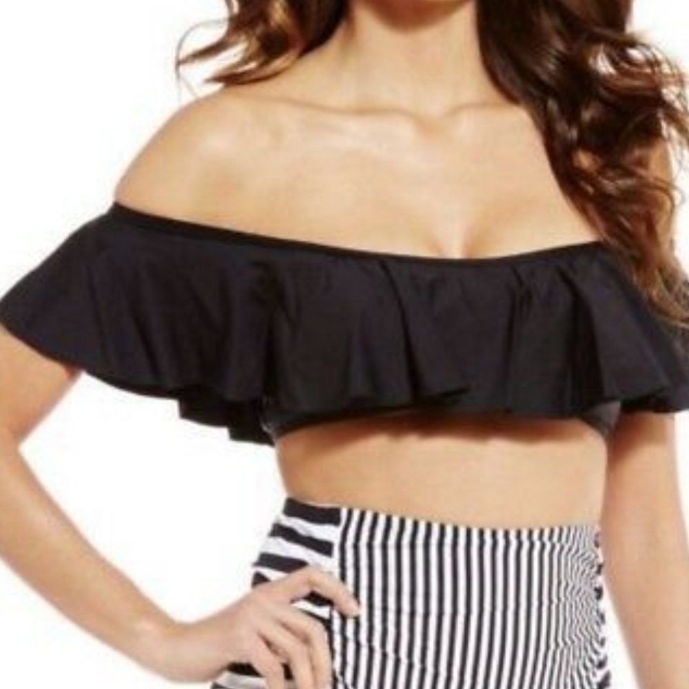 3 for $20 Gianni Bini Bikini Top Size Small